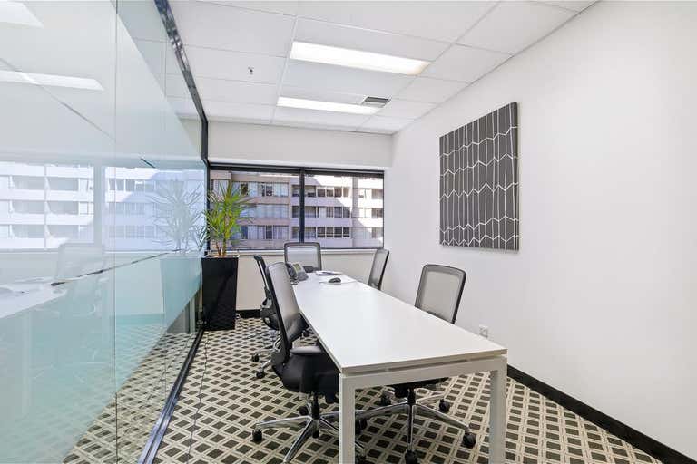 624/1 Queens Road Melbourne VIC 3000 - Image 2