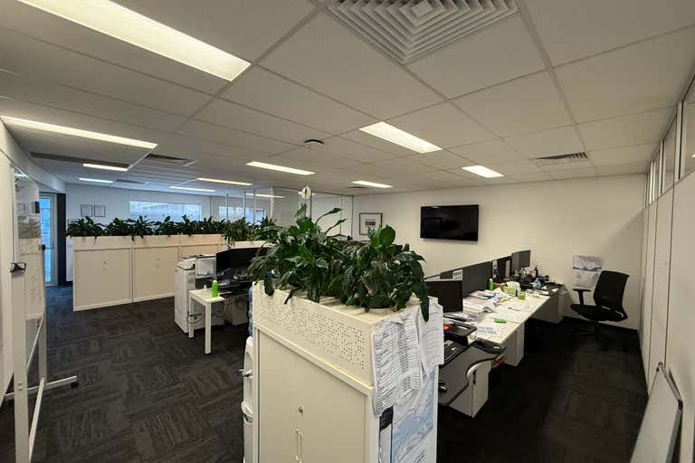 J95 - 21 Hall St Port Melbourne VIC 3207 - Image 4