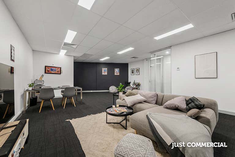 8/88 Wirraway Drive Port Melbourne VIC 3207 - Image 2