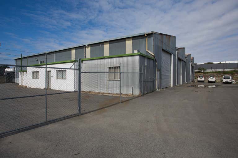 Unit 4, 4 Ladner Street O'Connor WA 6163 - Image 3