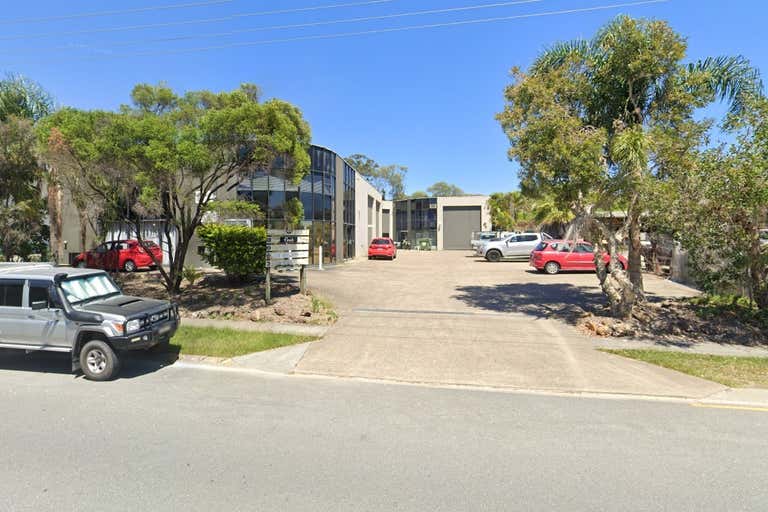 1/35 Taree Street Burleigh Heads QLD 4220 - Image 2