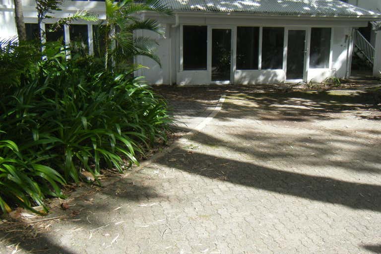 Reef House, 99 Williams Esp Palm Cove QLD 4879 - Image 2