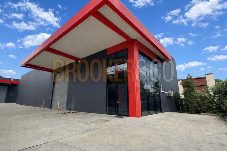 6/6 Exchange Parade Smeaton Grange NSW 2567 - Image 1