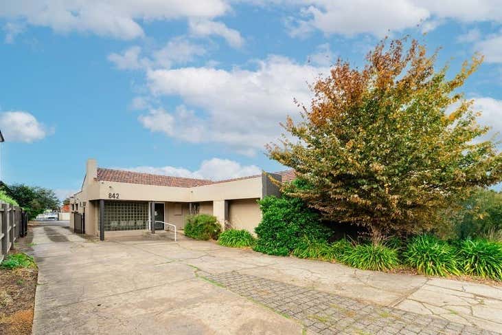 842 Pascoe Vale Road Glenroy VIC 3046 - Image 2