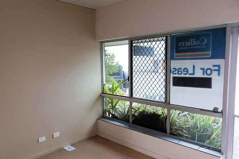 7/5 Commerce Court Noosaville QLD 4566 - Image 3