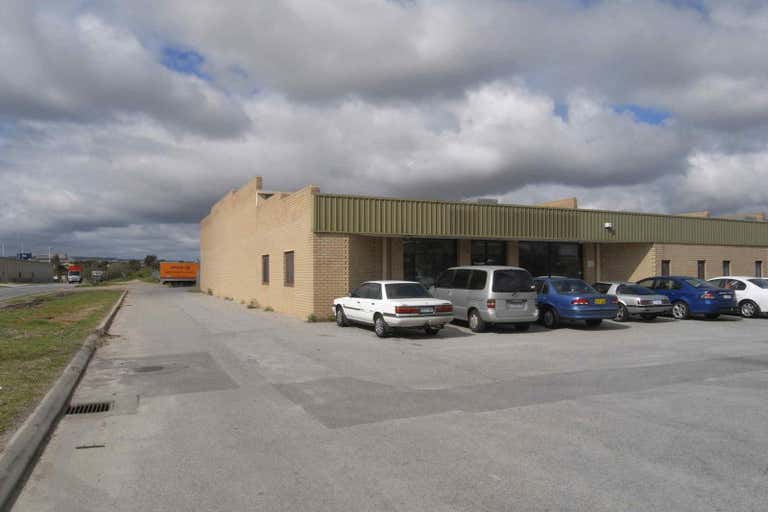 Unit 4, 43 Felspar Street Welshpool WA 6106 - Image 4