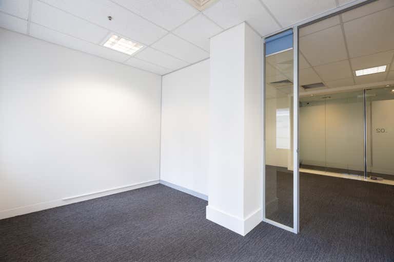 602/365 Little Collins Street Melbourne VIC 3000 - Image 4