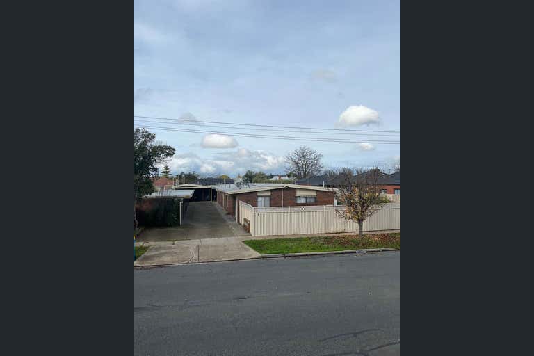 3 Maude. Street Shepparton VIC 3630 - Image 1