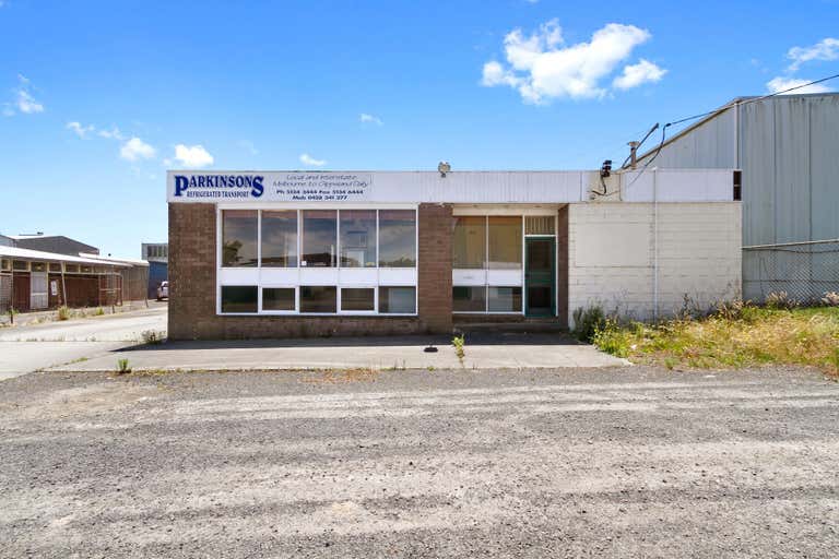 54 Madden Street Morwell VIC 3840 - Image 2