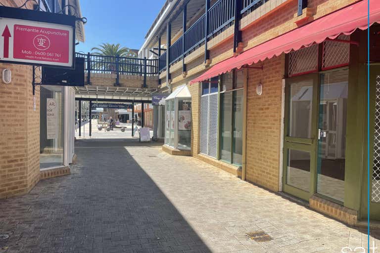 14/35 William Street Fremantle WA 6160 - Image 2