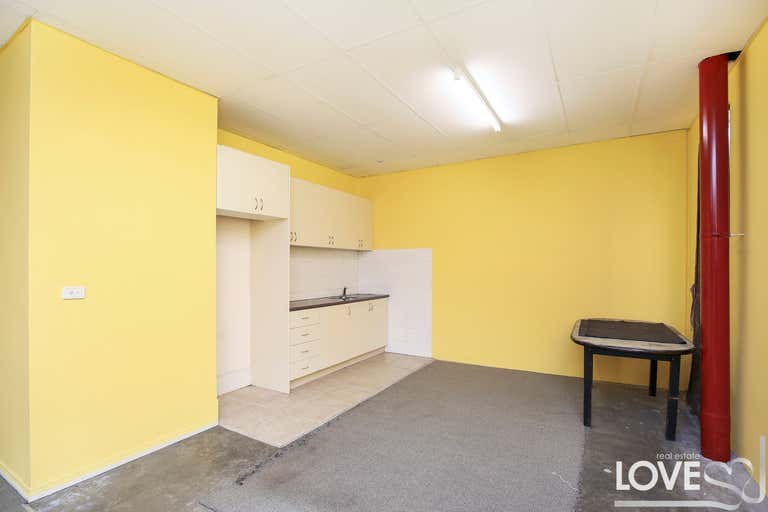 2/34 Nathan Drive Campbellfield VIC 3061 - Image 4