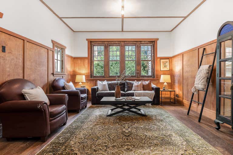 Taralye Guest House, 40 OlindaMonbulk rd, Olinda, VIC 3788 Hotel