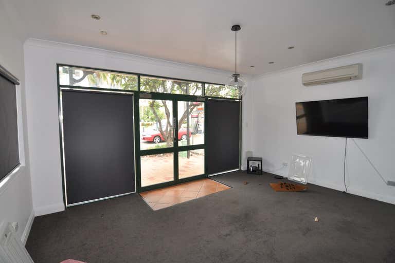 74/30 Palmer Street South Townsville QLD 4810 - Image 4