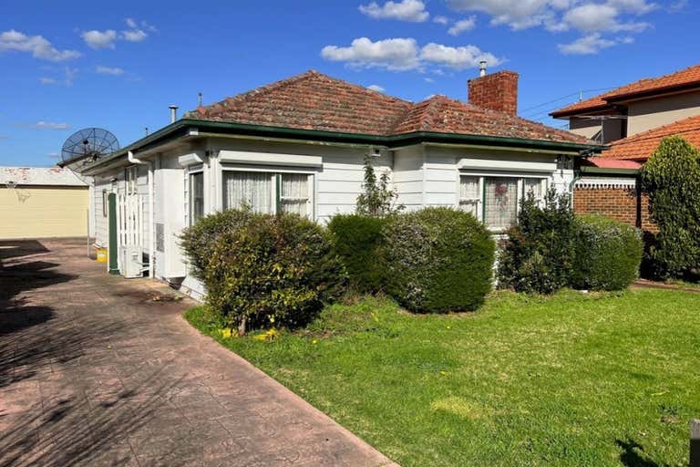 36 Gilbertson Street Essendon VIC 3040 - Image 2