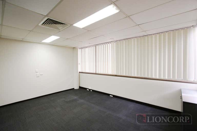 Upper Mount Gravatt QLD 4122 - Image 2