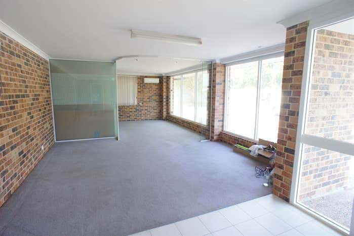 Unit 1, 38 Kalaroo Road Redhead NSW 2290 - Image 2