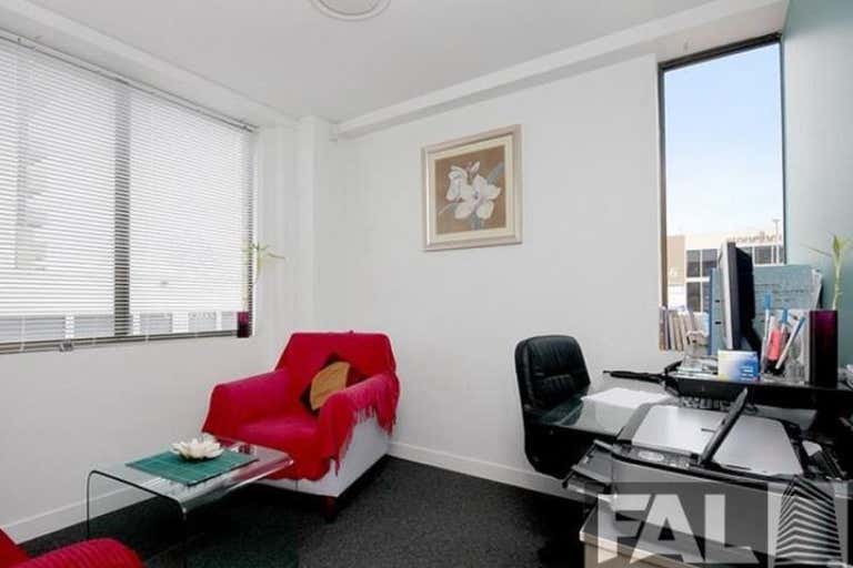 Unit  4, 37 Station Road Indooroopilly QLD 4068 - Image 4