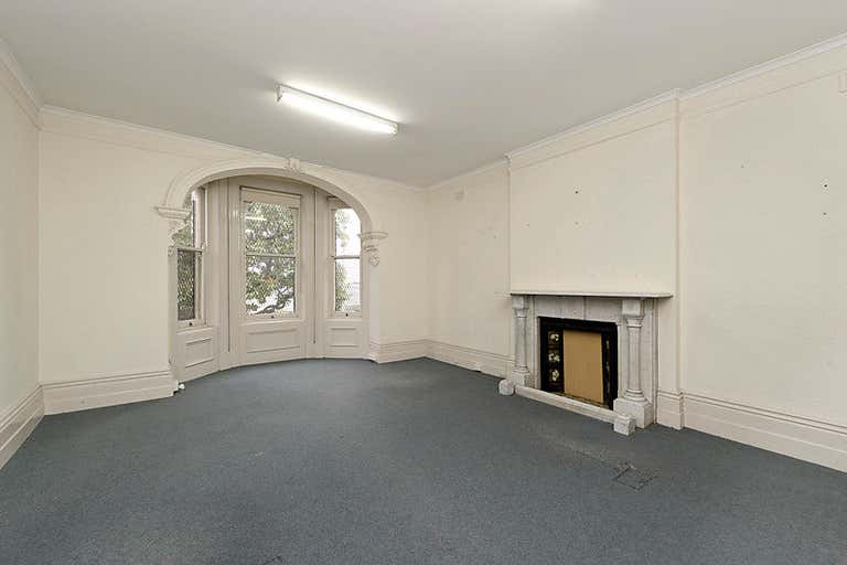 19 Fairholm Grove Camberwell VIC 3124 - Image 4