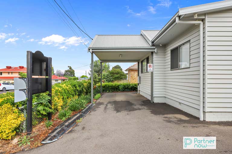 66 Piper Street Tamworth NSW 2340 - Image 2