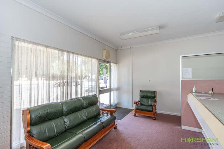 77 Elizabeth Street Edenhope VIC 3318 - Image 2