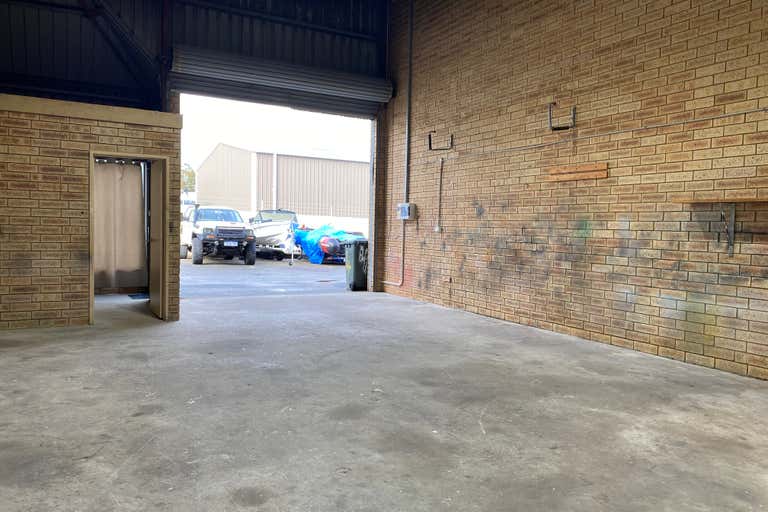 4/7 Keates Road Armadale WA 6112 - Image 4