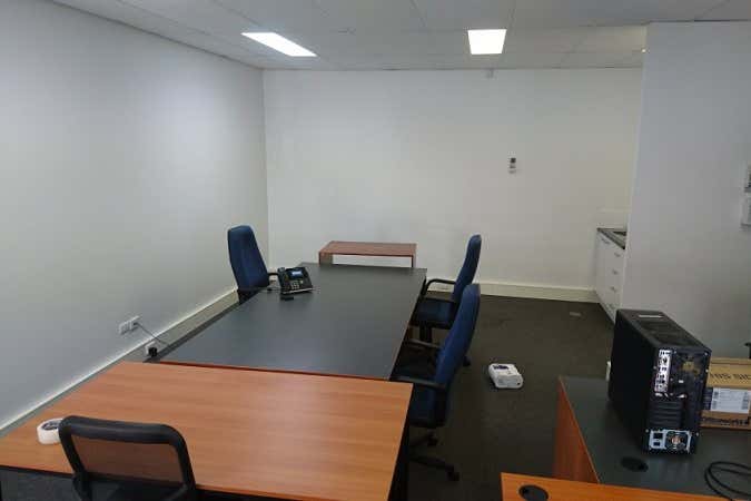 2a/12 Navigator Place Hendra QLD 4011 - Image 3