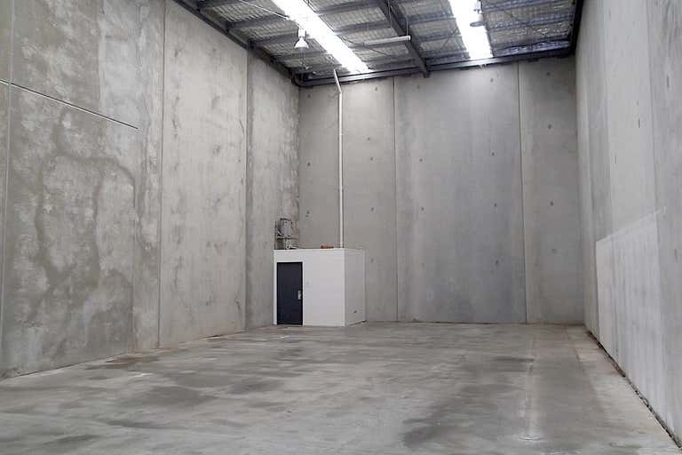 Unit 4, 72-78 Crocodile Crescent Mount St John QLD 4818 - Image 3