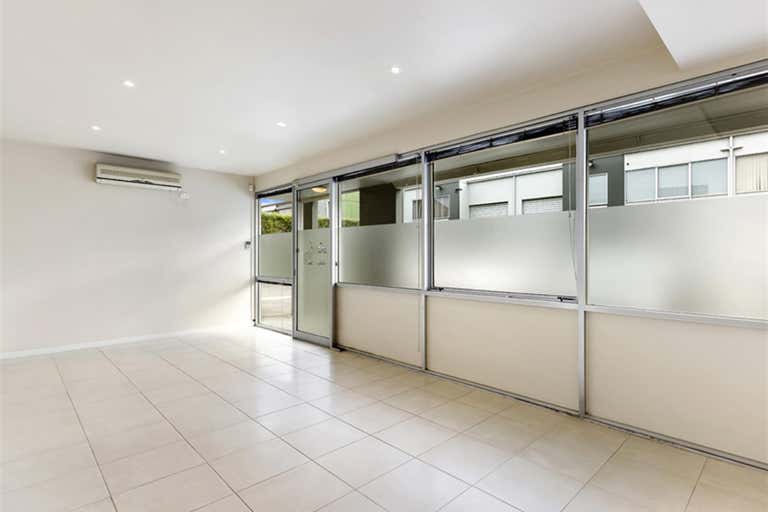 3/31-37 Howleys Road Notting Hill VIC 3168 - Image 2