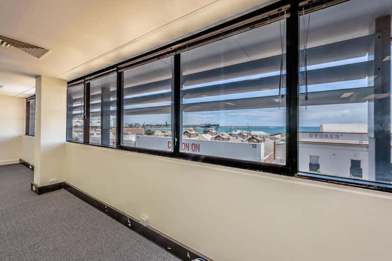 Suite 2, Level 2 of 87 Marine Terrace Geraldton WA 6530 - Image 4