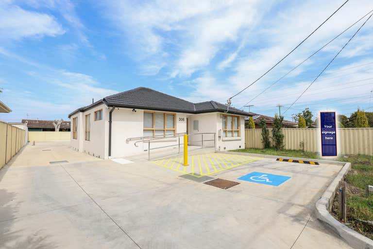 306 Station Road St Albans VIC 3021 - Image 1