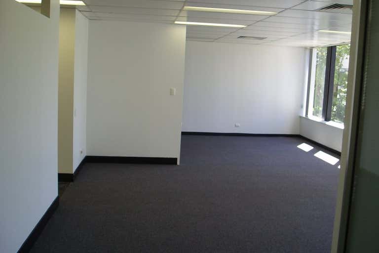 Level 1 Suite 1D, 15 Albert Avenue Broadbeach QLD 4218 - Image 4