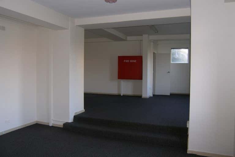 2/10 Little Chapel Street Prahran VIC 3181 - Image 3