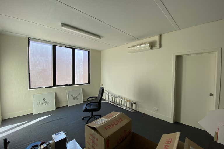 Suite 6/113 Scarborough Street Southport QLD 4215 - Image 4