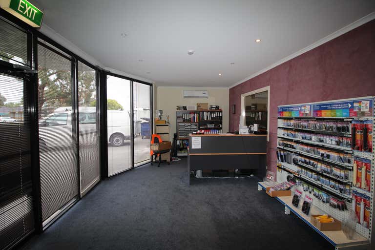 35 Heversham Drive Seaford VIC 3198 - Image 4