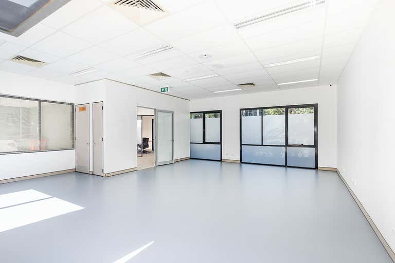 36/2 Chaplin Drive Lane Cove NSW 2066 - Image 3