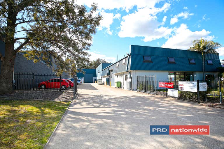 2/5 Coombes Drive Penrith NSW 2750 - Image 3
