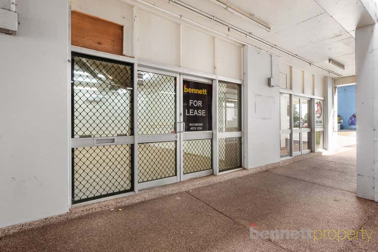 8/225 Windsor Street Richmond NSW 2753 - Image 1