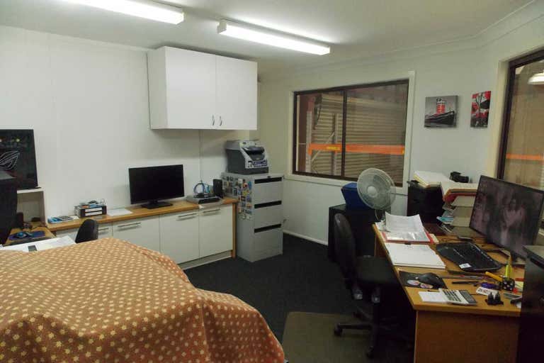 Unit 8, 35 Foundry Road Seven Hills NSW 2147 - Image 3