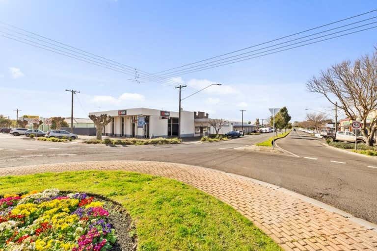 34 Curdie Street Cobden VIC 3266 - Image 2