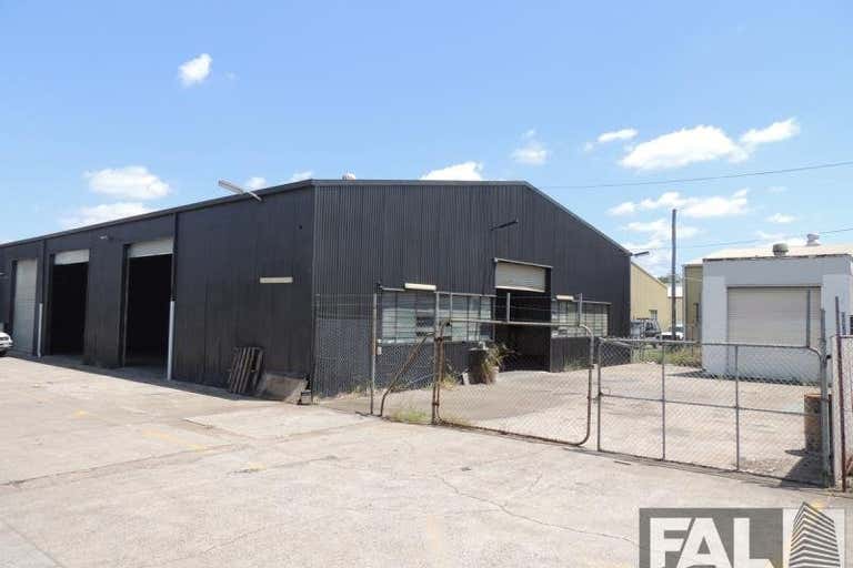 Unit  2, 33 Spine Street Sumner QLD 4074 - Image 3