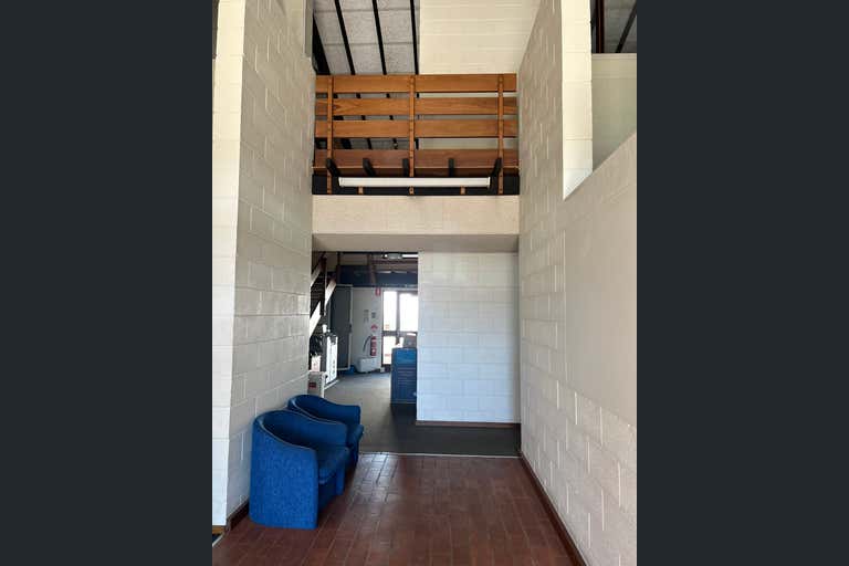 1/271 Treasure Road North Welshpool, Unit 1, 271  Treasure Road North Welshpool WA 6106 - Image 4