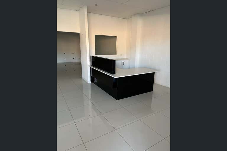 Suite 1, 46 Ruby Street Emerald QLD 4720 - Image 2