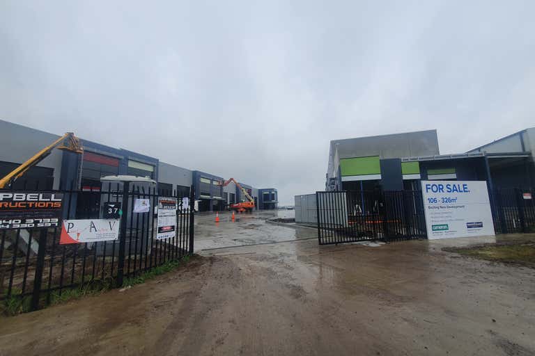 9/37 Industrial Circuit Cranbourne West VIC 3977 - Image 4