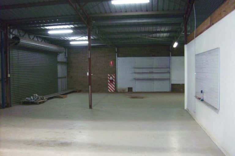 Unit 1, 5 Crawford Street Webberton WA 6530 - Image 2