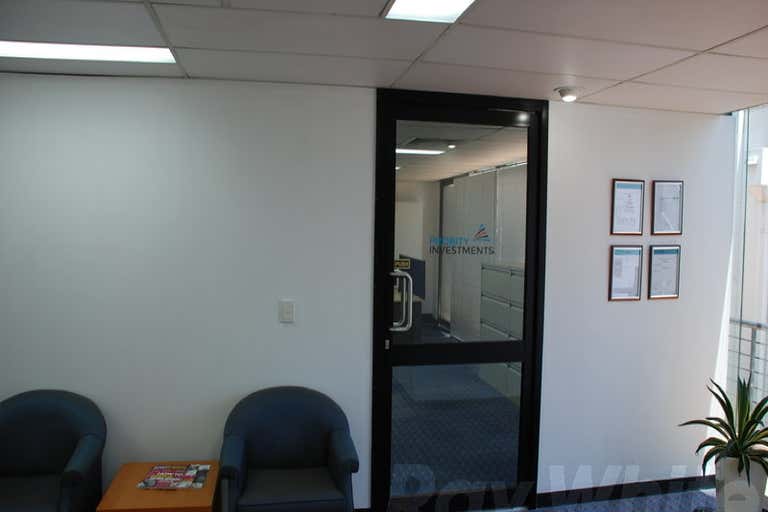 Suite 25a, Level 1, 20 Park Road Milton QLD 4064 - Image 3