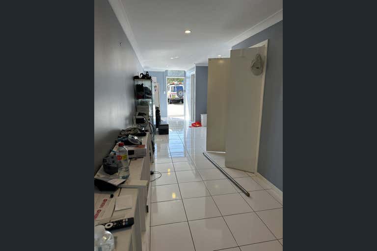 2/35 Queens Road Everton Hills QLD 4053 - Image 3