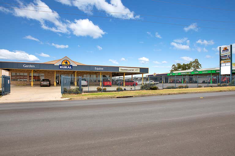 48 - 58 Dampier Street Tamworth NSW 2340 - Image 2