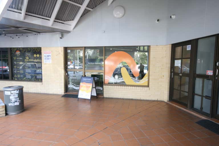 Retail Space For Lease – Prime Ground Floor Glass Frontage , 6a/145  Pappas Way Carrara QLD 4211 - Image 2
