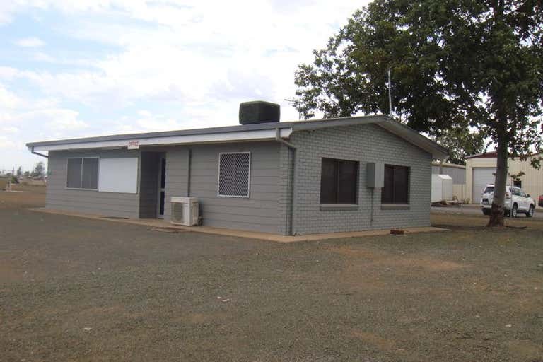 160-164 Raglan Street Roma QLD 4455 - Image 2