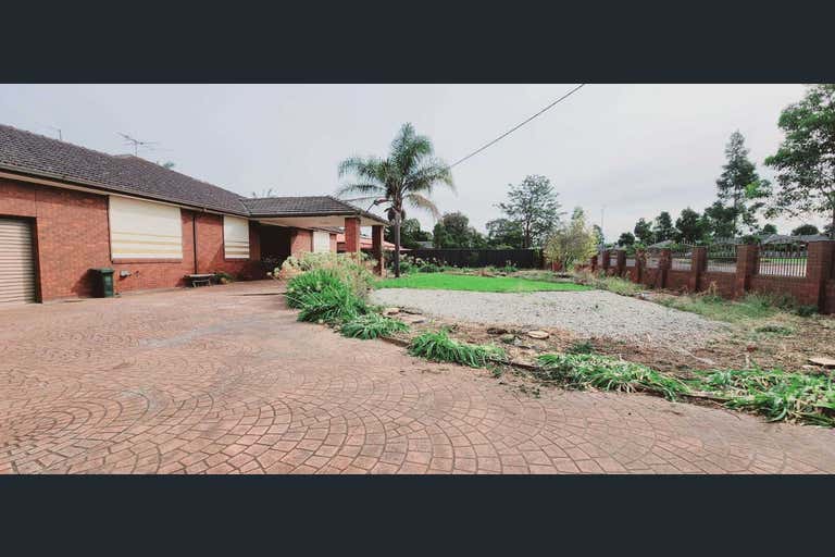 699 Sayers Road Truganina VIC 3029 - Image 2